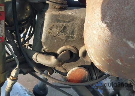 1976 Triumph Bonneville из США, поврежденный, VIN T140VHN62556